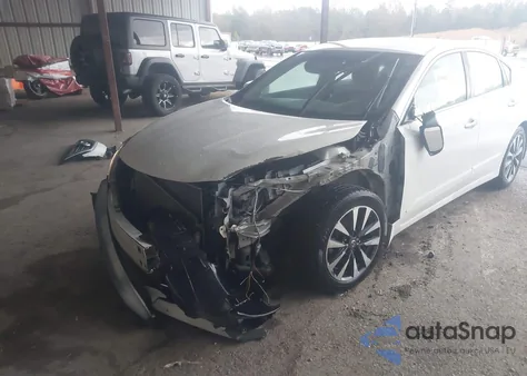 2017 Nissan Altima 2.5 S z USA, uszkodzony, nr VIN 1N4AL3AP2HC187492